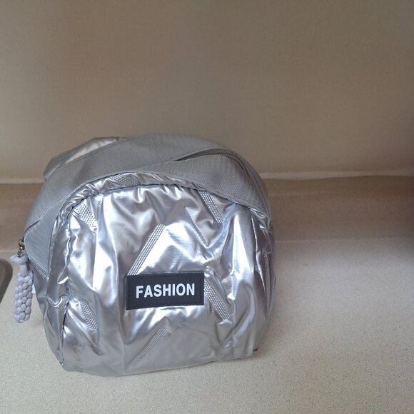 SILVA HANG BAG. - Picture 1 of 2